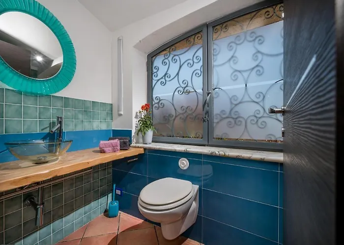 Gagliardetta 3* 卡斯泰拉马莱